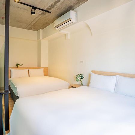 Check Inn Express Taichung Yizhong Εξωτερικό φωτογραφία
