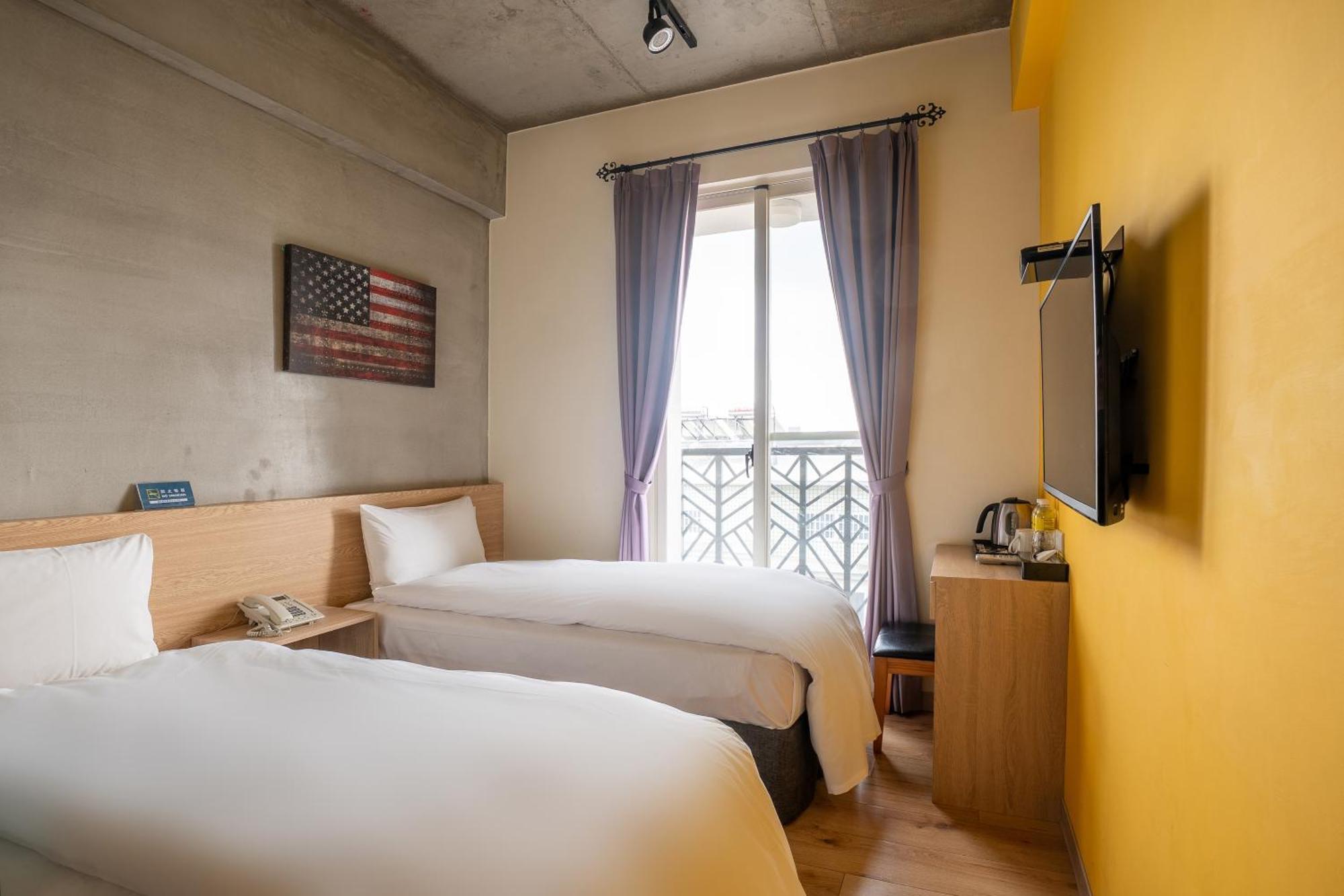Check Inn Express Taichung Yizhong Εξωτερικό φωτογραφία