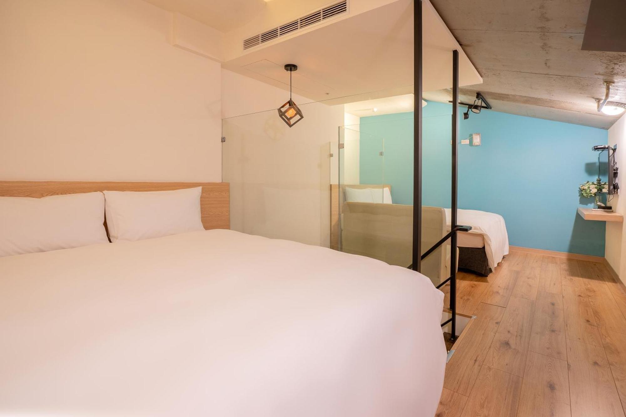 Check Inn Express Taichung Yizhong Εξωτερικό φωτογραφία