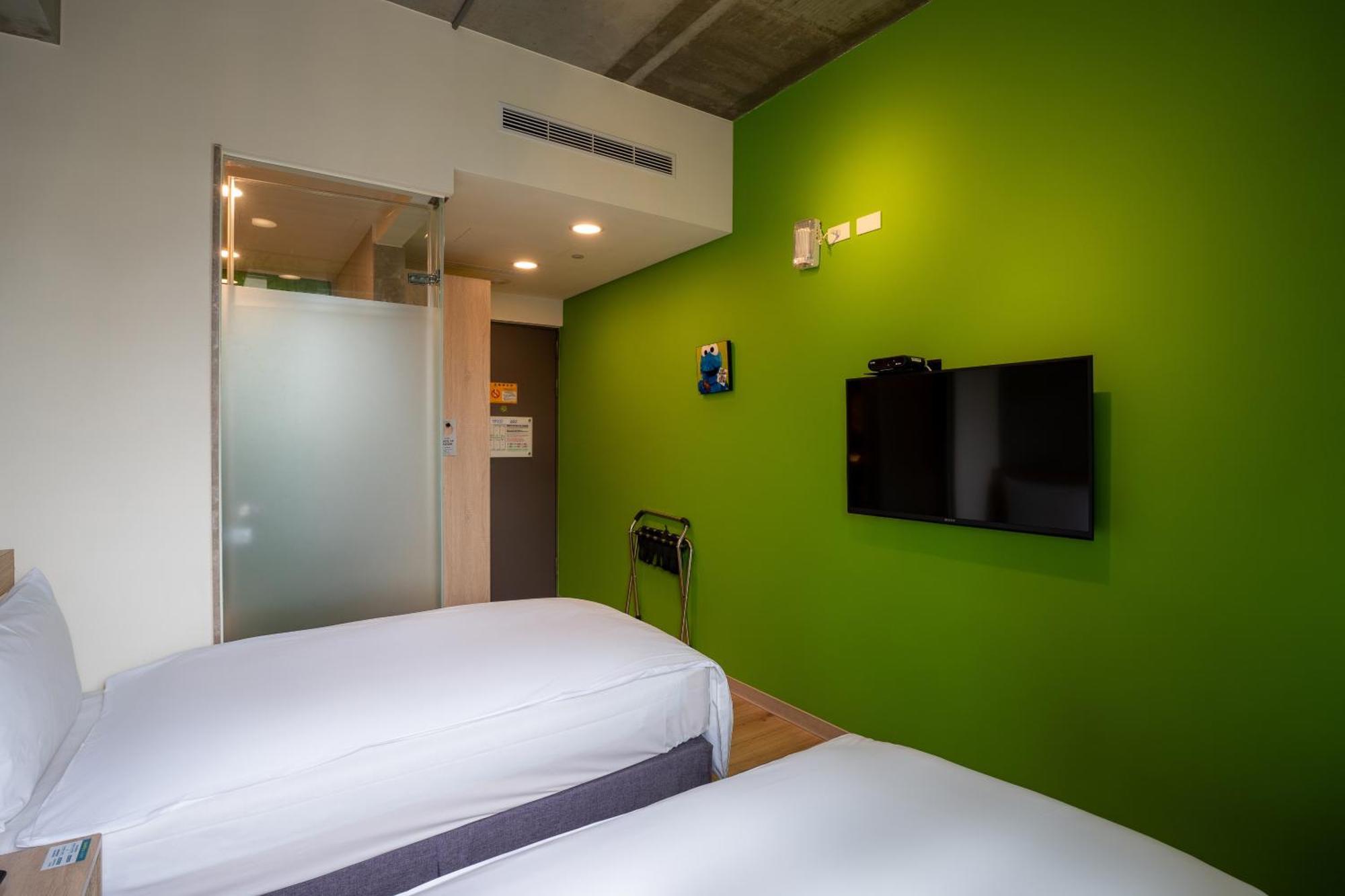Check Inn Express Taichung Yizhong Εξωτερικό φωτογραφία
